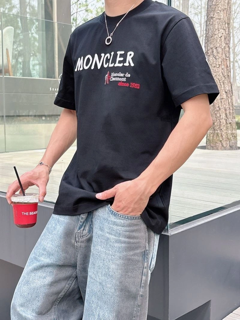Moncler T-Shirts GoAnywhere 140484