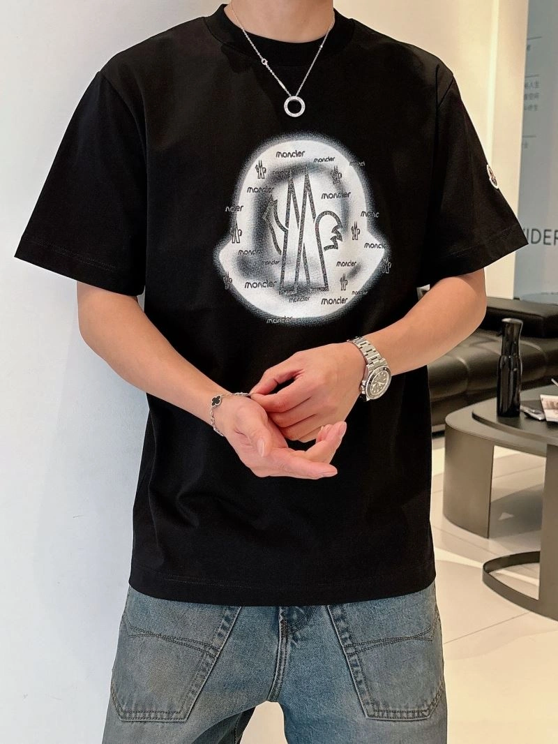 Moncler T-Shirts Efficient 140473