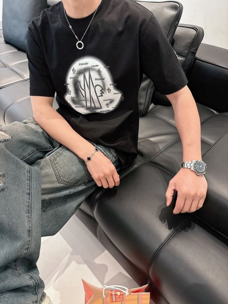 Moncler T-Shirts Efficient 140473