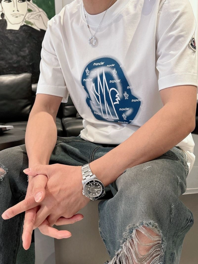 Sleek Moncler T-Shirts 140466