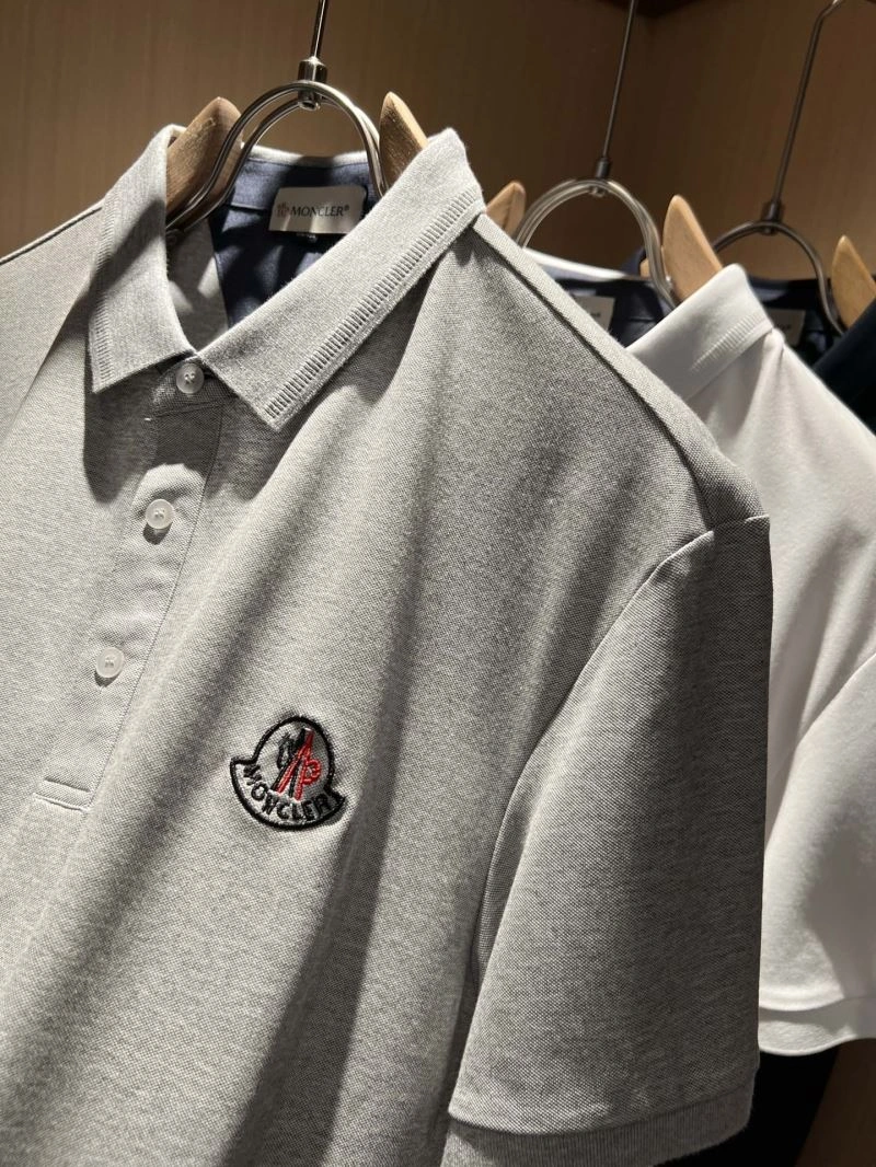 Comfortable Moncler T-Shirts 140489