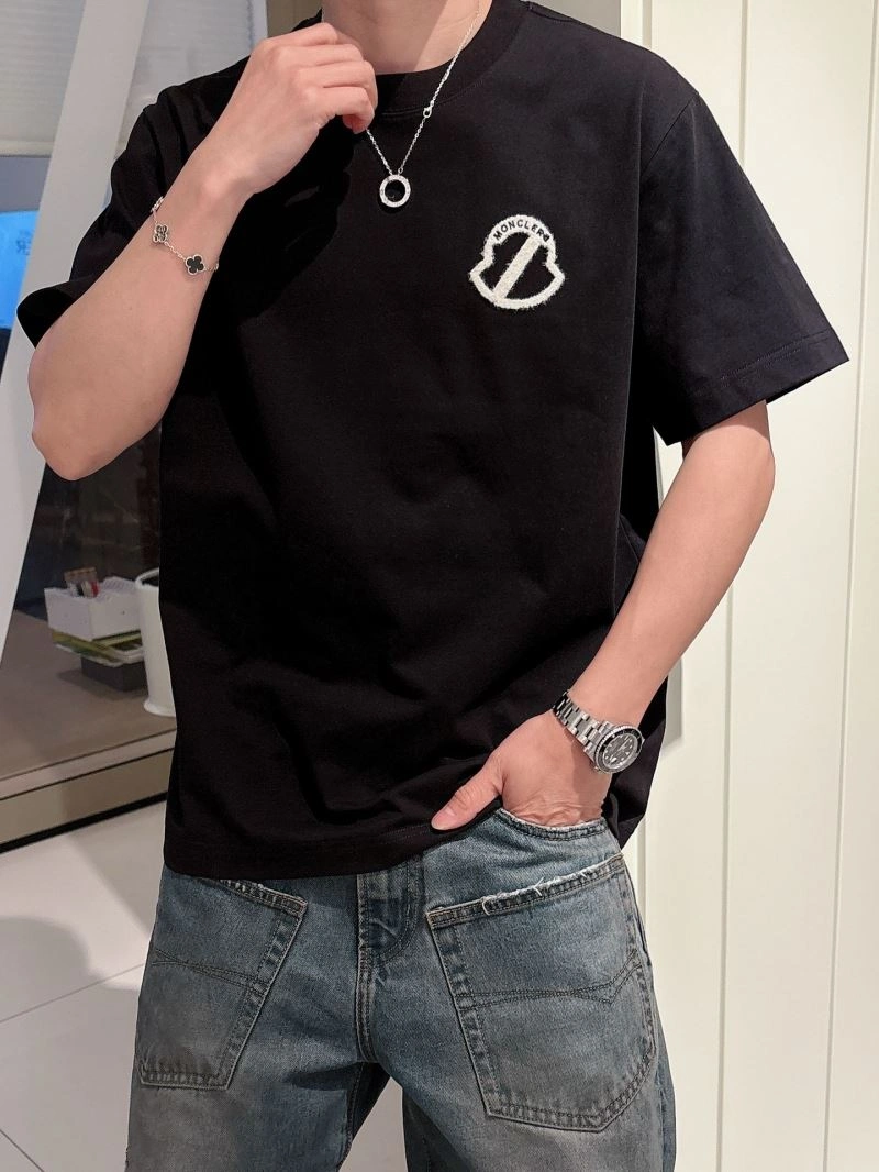 Trendsetting Moncler T-Shirts 140457
