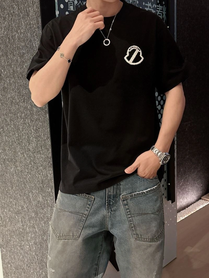 Trendsetting Moncler T-Shirts 140457