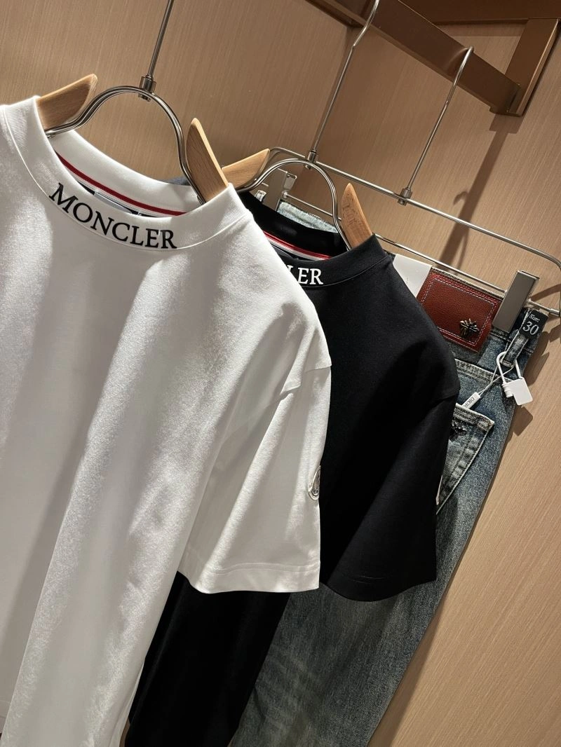 FlexibleFit Moncler T-Shirts 140459