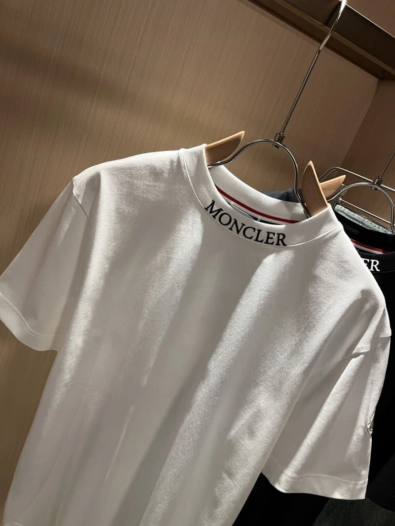 FlexibleFit Moncler T-Shirts 140459