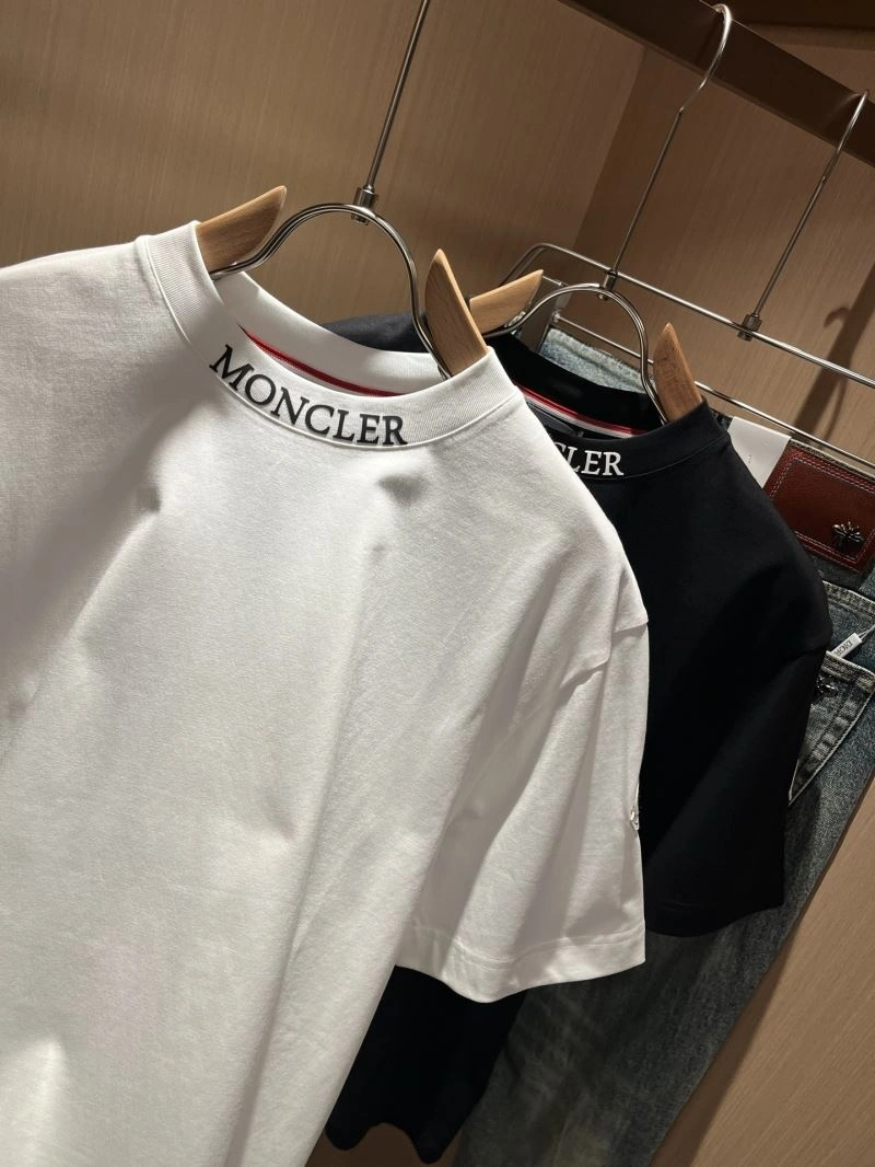 FlexibleFit Moncler T-Shirts 140459