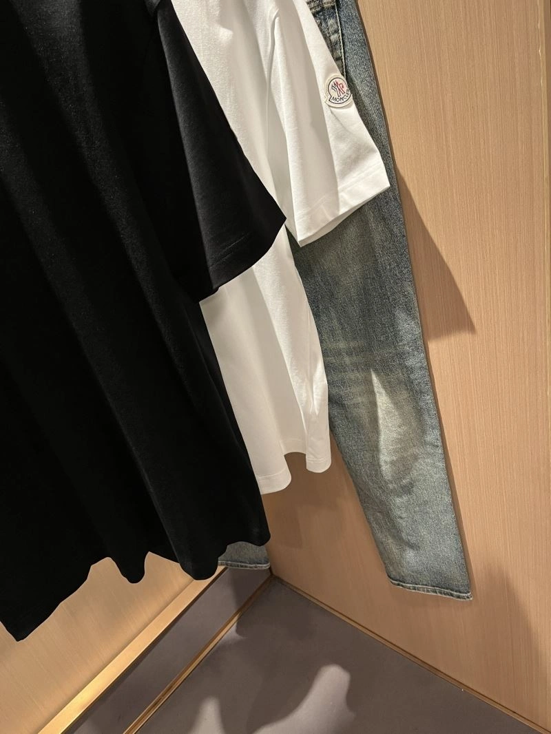 Moncler T-Shirts Affordable 140456