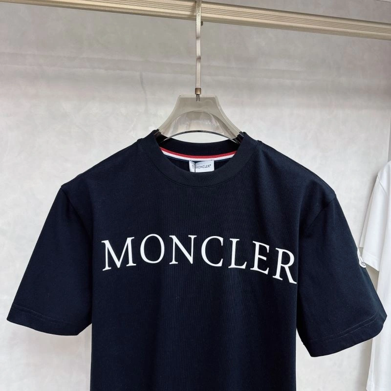 Bold Moncler T-Shirts 140464