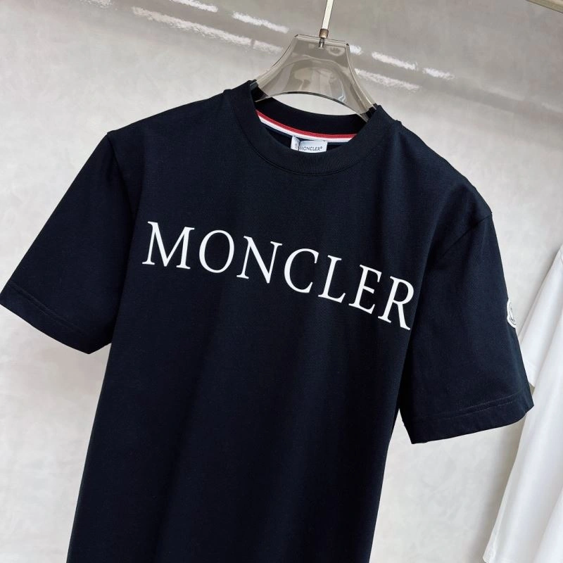 Bold Moncler T-Shirts 140464