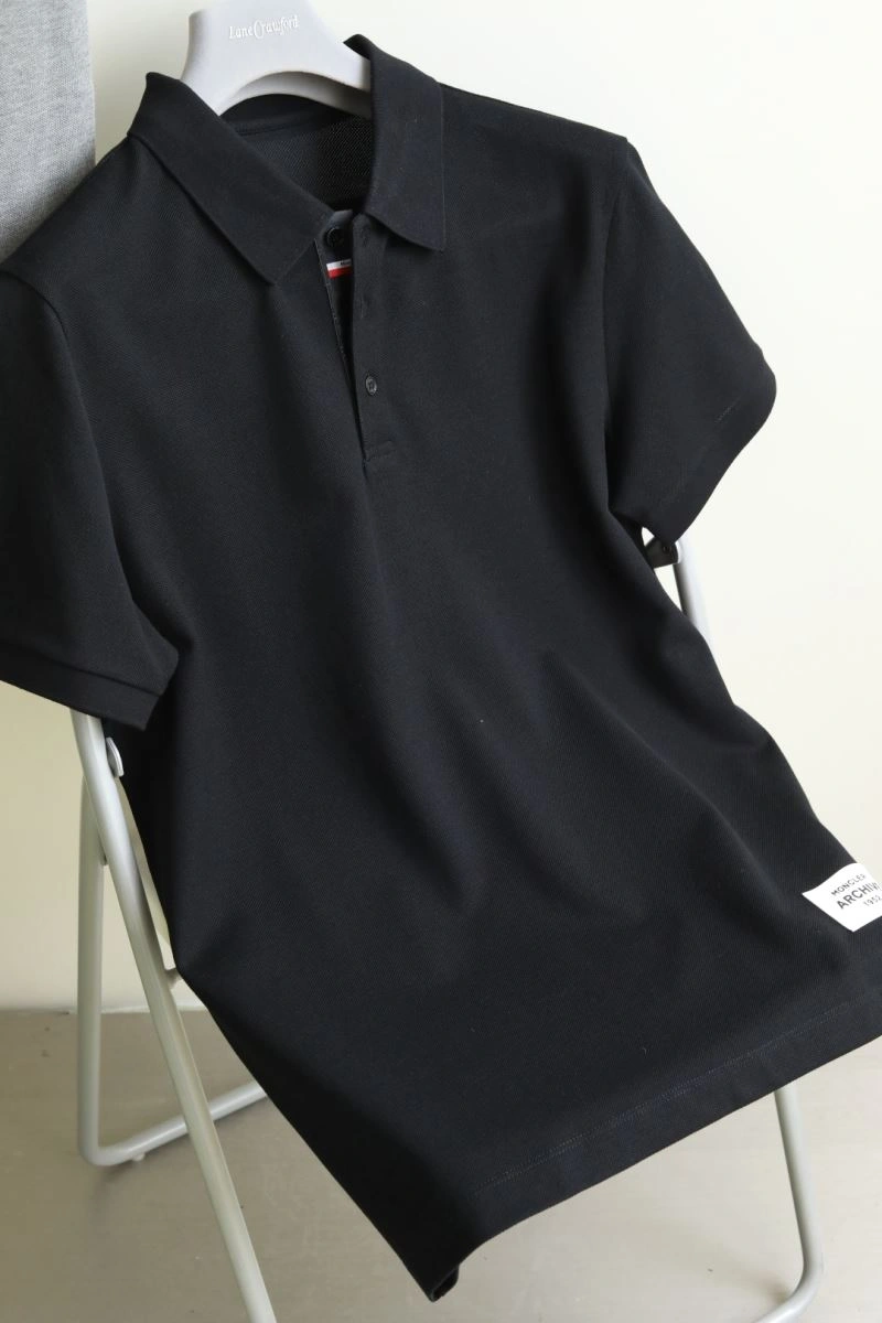 Moncler T-Shirts Minimalist 140455