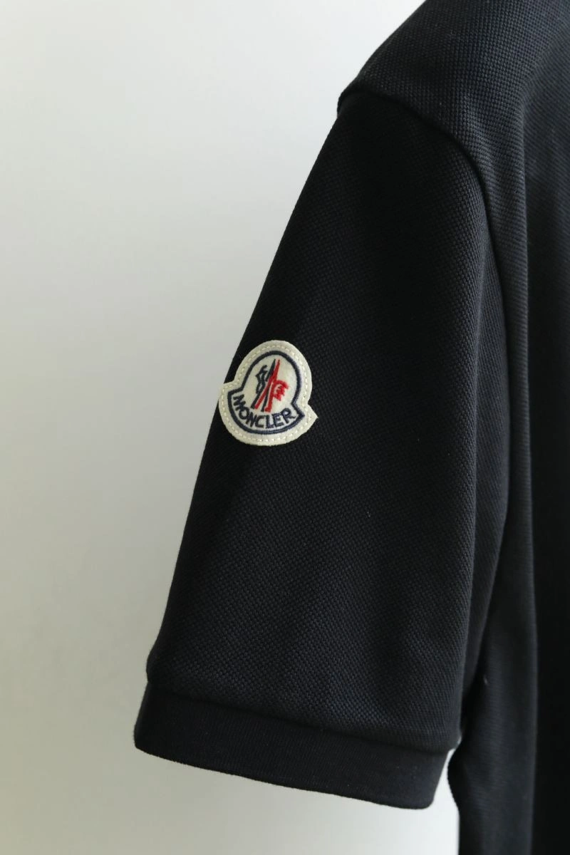 Moncler T-Shirts Minimalist 140455