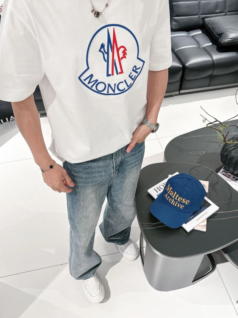 Moncler T-Shirts Attractive 140440