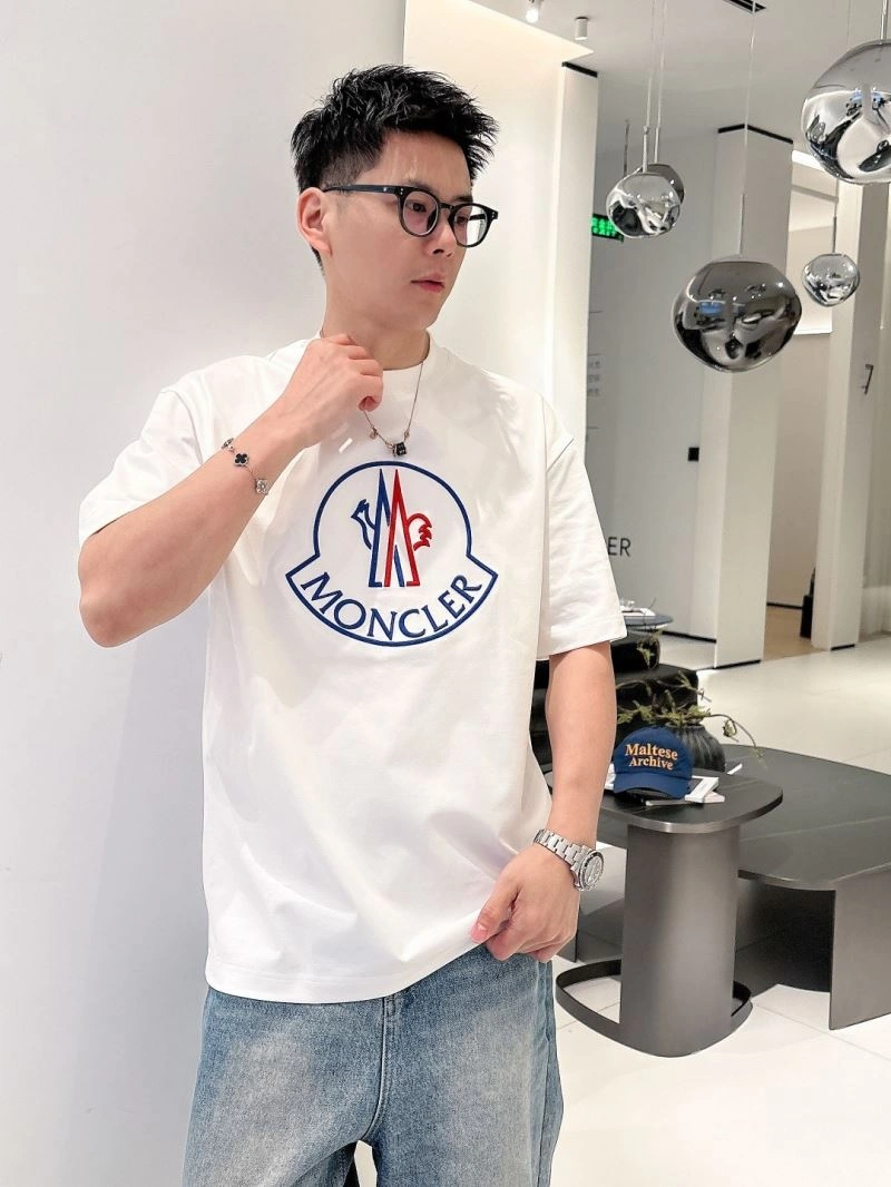 Moncler T-Shirts Attractive 140440