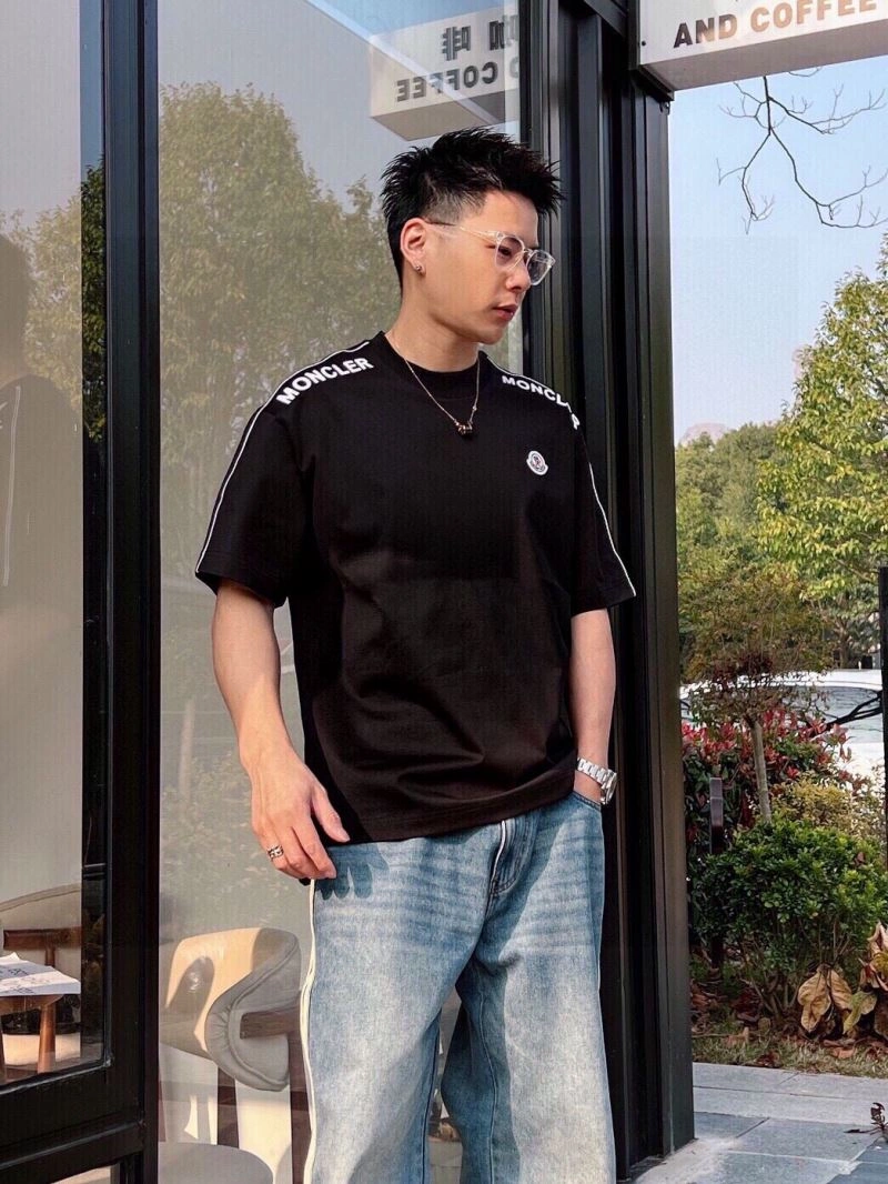 Sustainable Moncler T-Shirts 140434