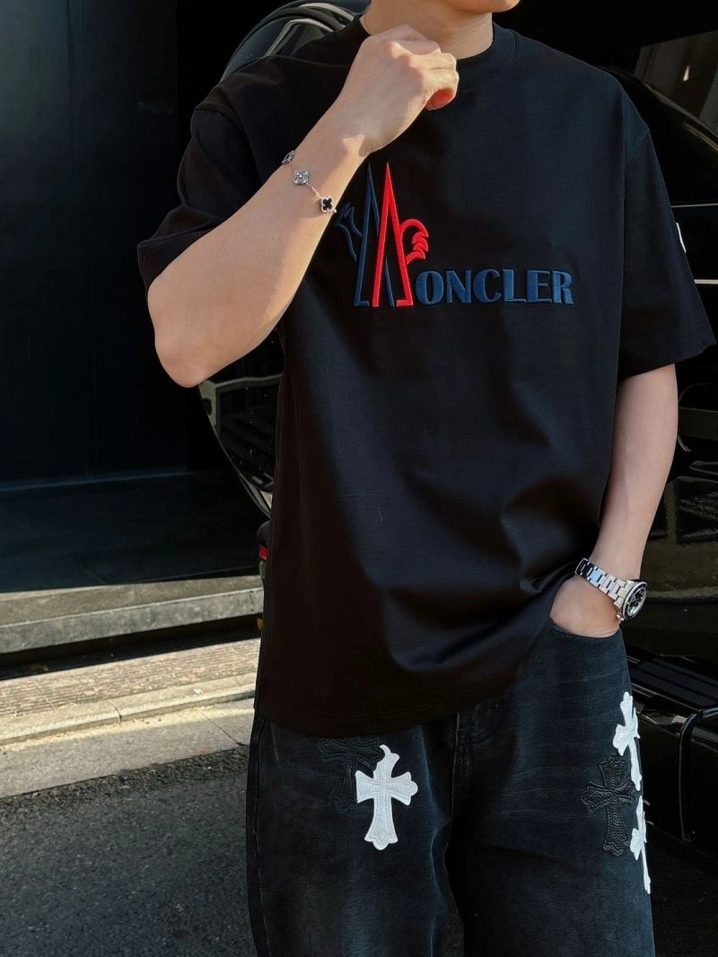 Popular Moncler T-Shirts 140437
