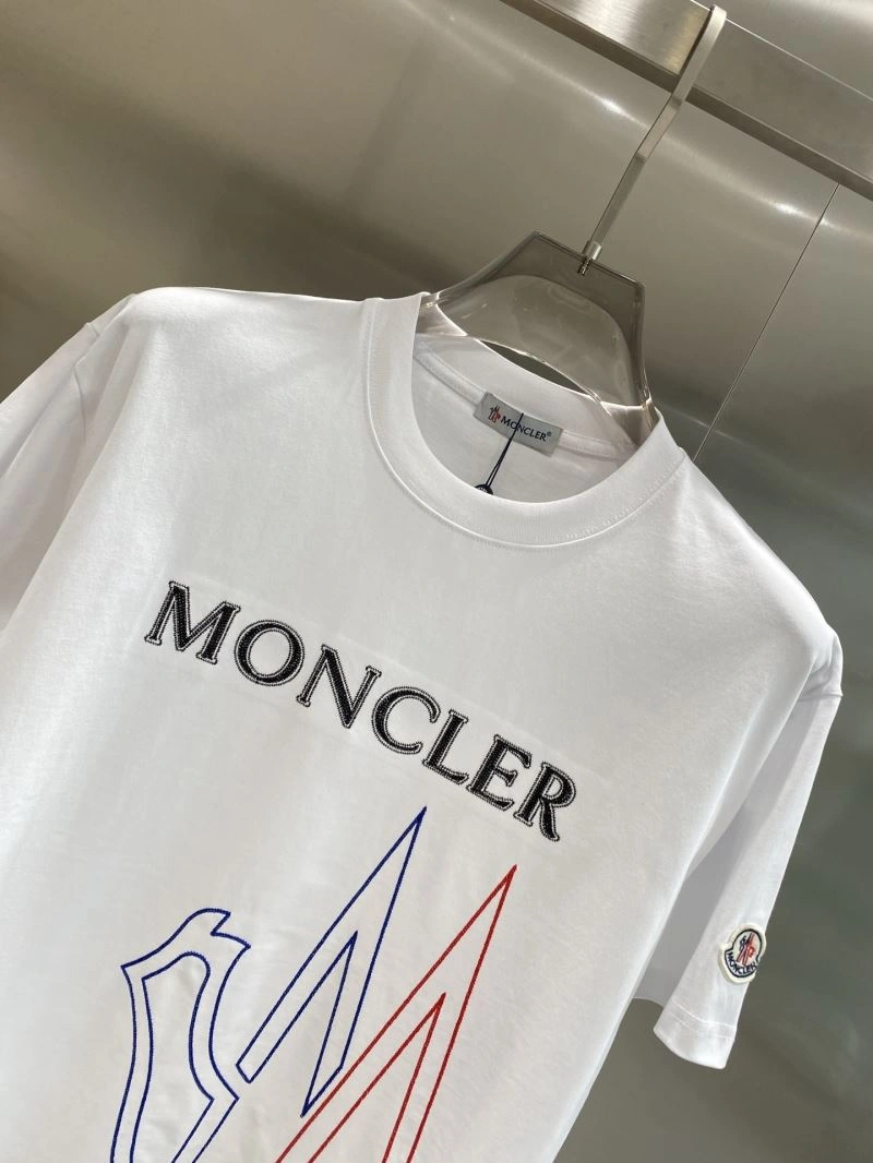 Moncler T-Shirts Cozy 140421