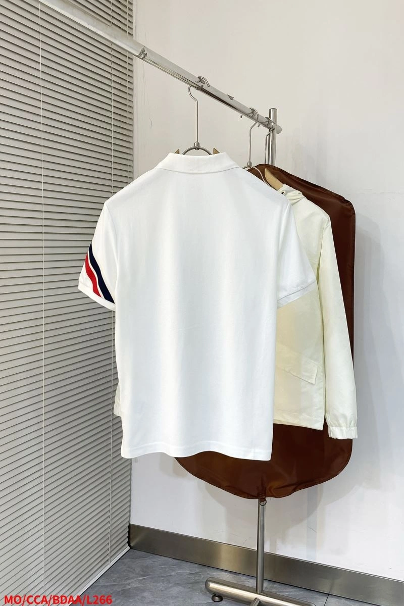 Premium Moncler T-Shirts 140423