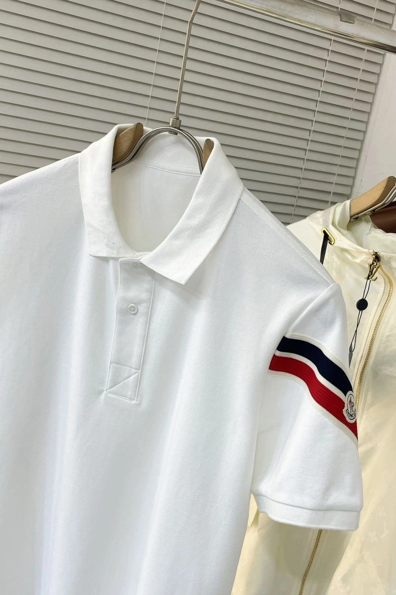 Premium Moncler T-Shirts 140423
