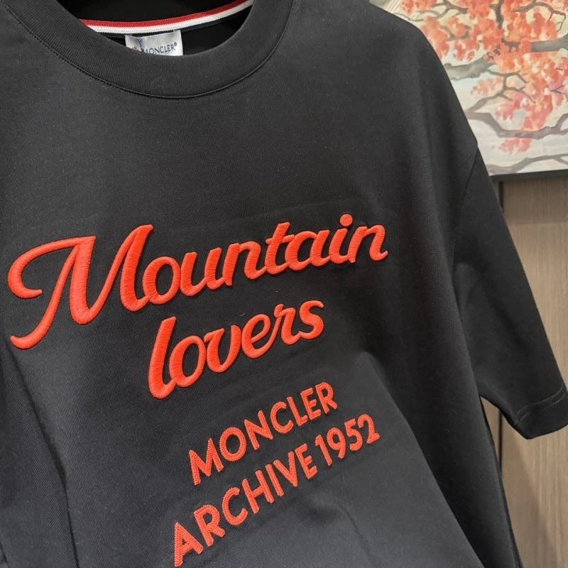 Sporty Moncler T-Shirts 140415