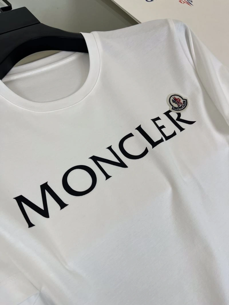 Moncler T-Shirts Unisex 140408