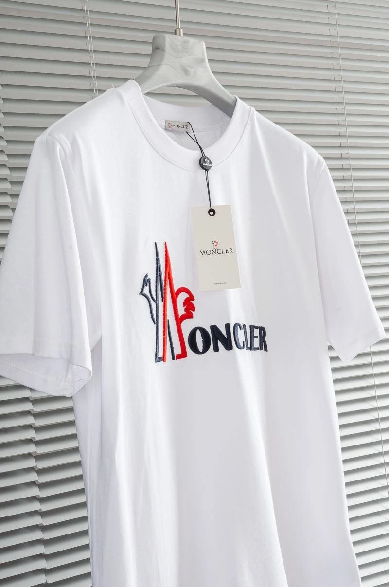 ModernLook Moncler T-Shirts 140406