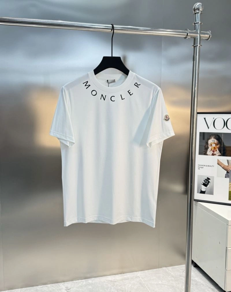 Moncler T-Shirts FashionForward 140409