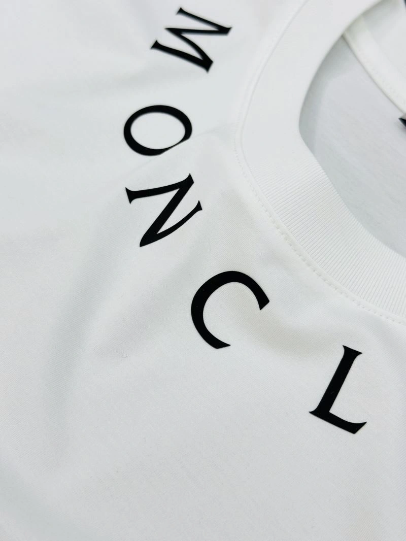 Moncler T-Shirts FashionForward 140409