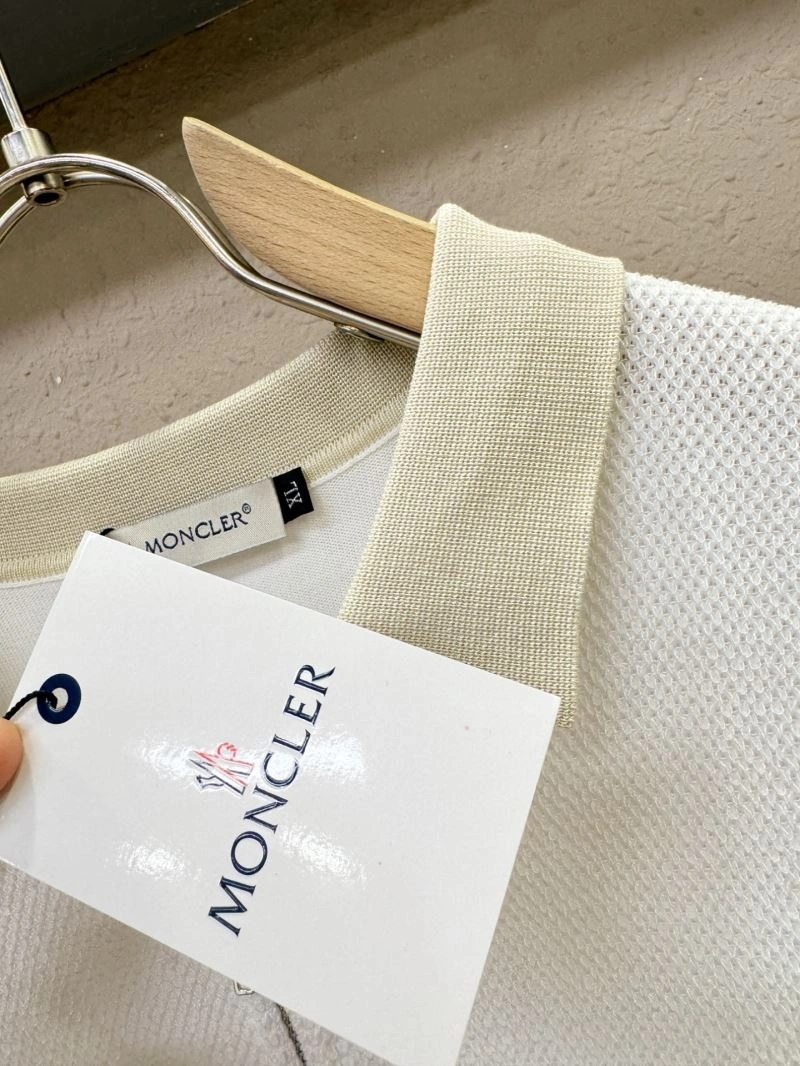 Moncler T-Shirts SmartChoice 140397
