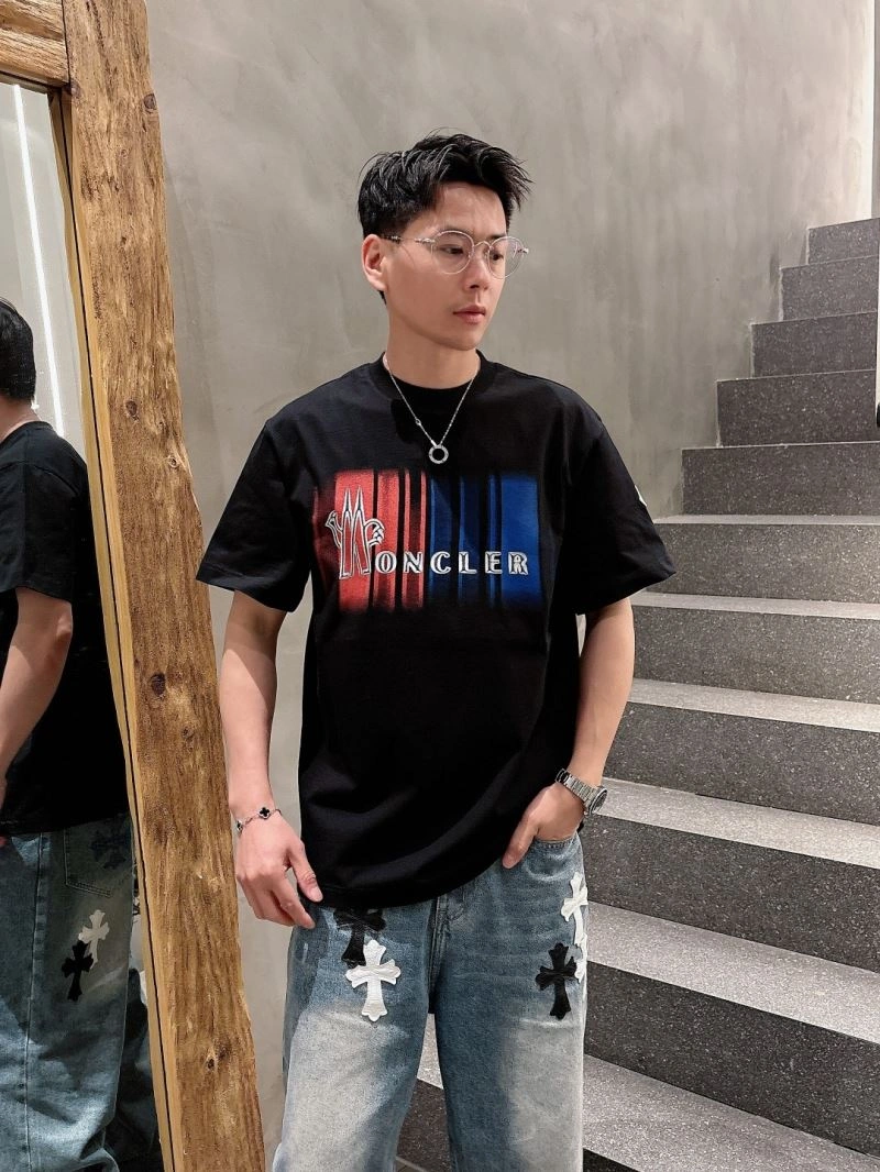 Moncler T-Shirts Premium 140394