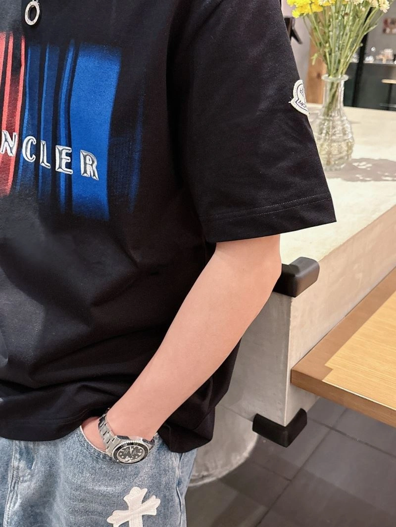 Moncler T-Shirts Premium 140394