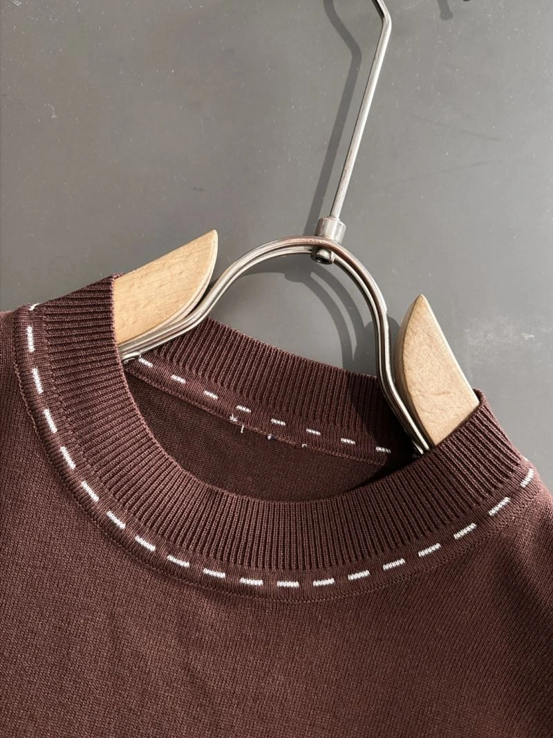 Moncler T-Shirts Sleek 140382