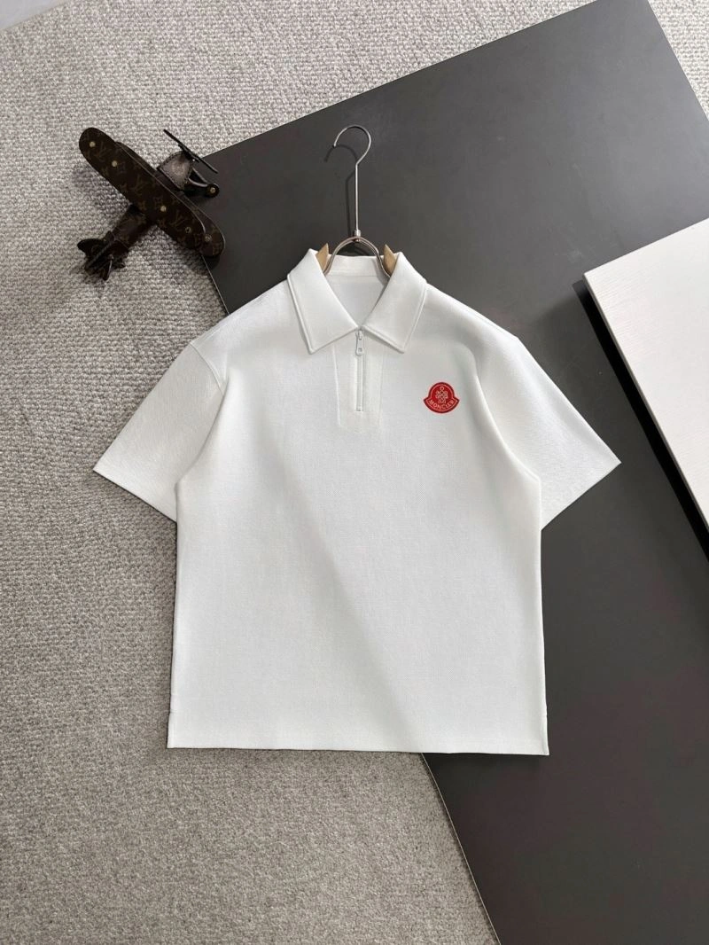 Upgraded Moncler T-Shirts 140372