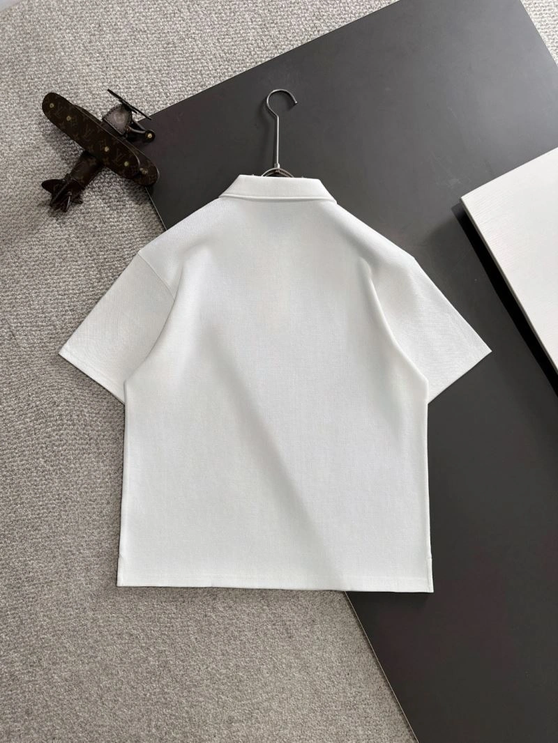 Upgraded Moncler T-Shirts 140372
