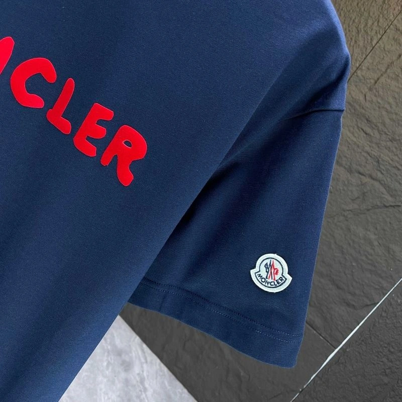 Moncler T-Shirts Neat 140374