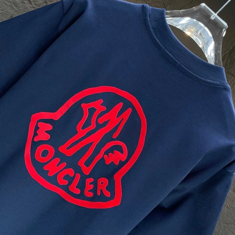 Moncler T-Shirts Neat 140374