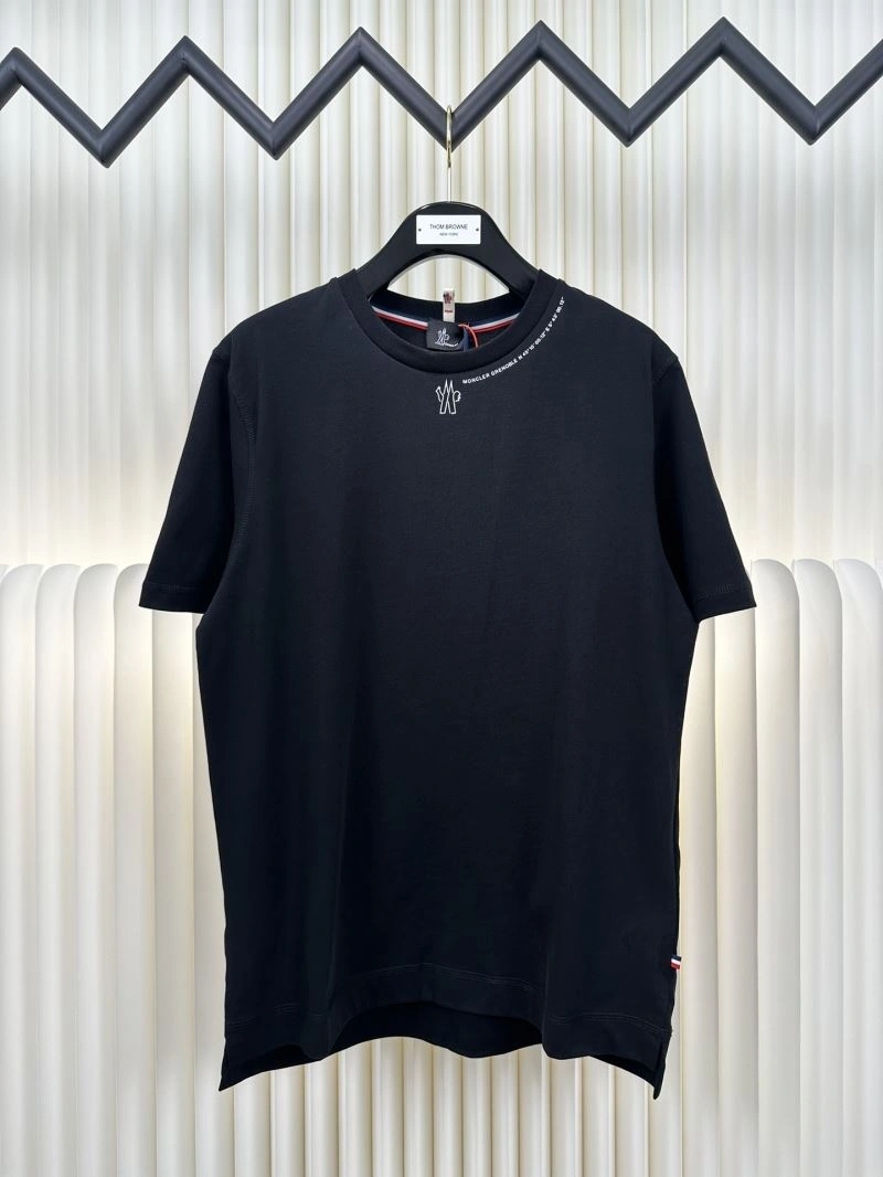 Moncler T-Shirts Practical 140117