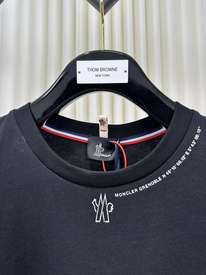 Moncler T-Shirts Practical 140117