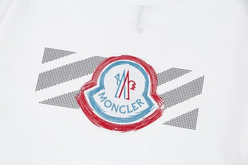 Modern Moncler T-Shirts 140110
