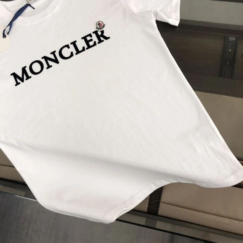 Moncler T-Shirts Trendsetting 140097