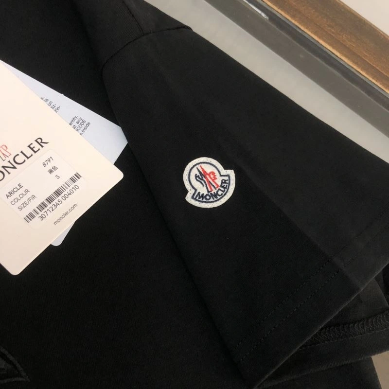 Moncler T-Shirts StreetReady 140092