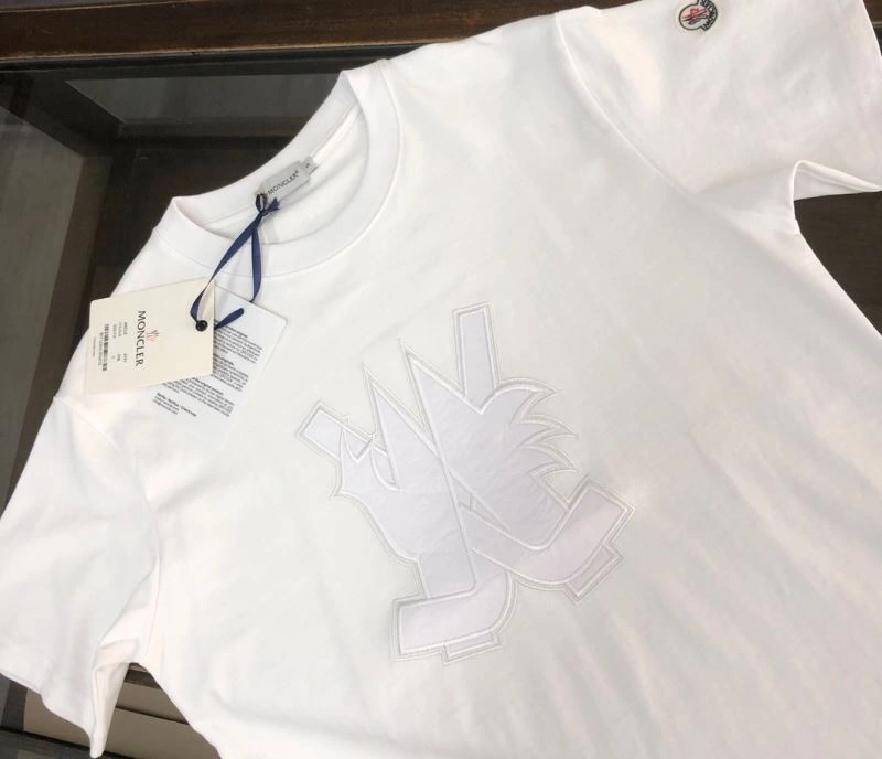 Attractive Moncler T-Shirts 140093