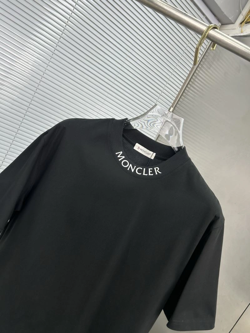 Modern Moncler T-Shirts 140091