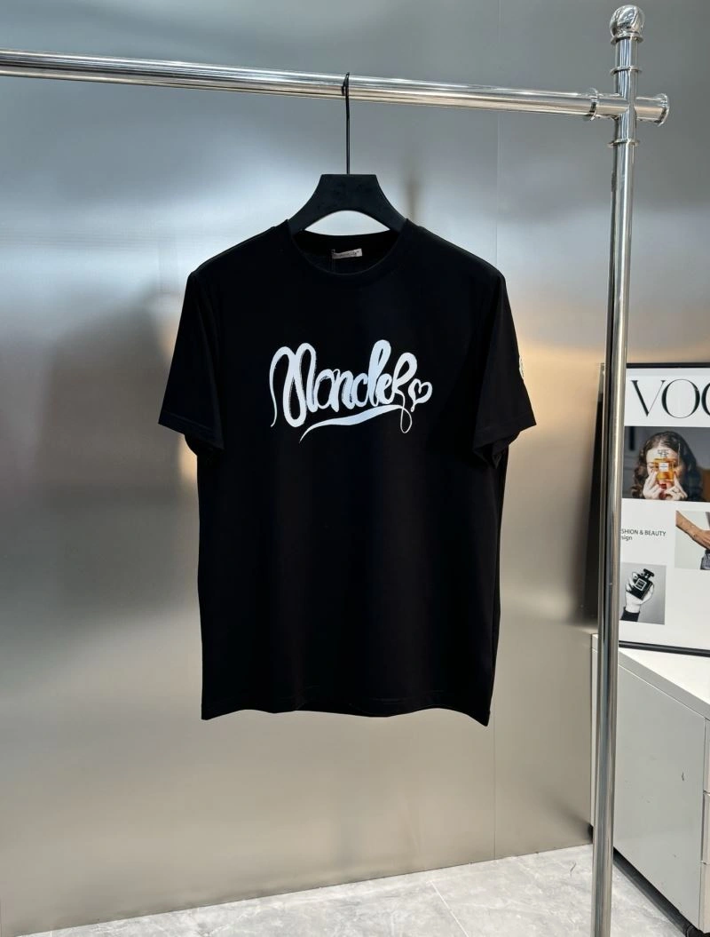 Moncler T-Shirts Lightweight 140082