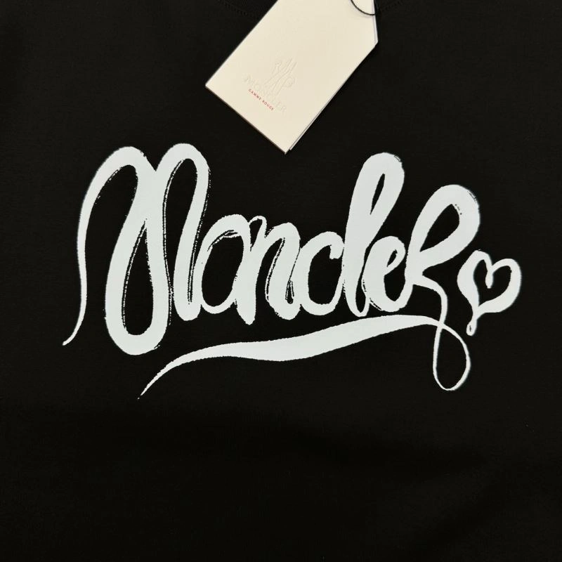 Moncler T-Shirts Lightweight 140082