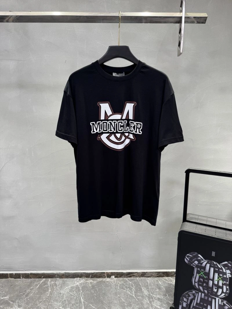 Moncler T-Shirts EasyCare 140081