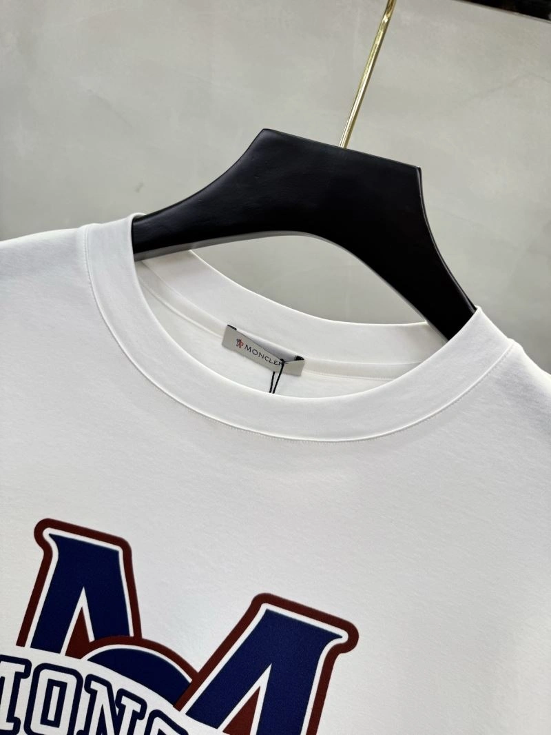 Moncler T-Shirts EasyCare 140081