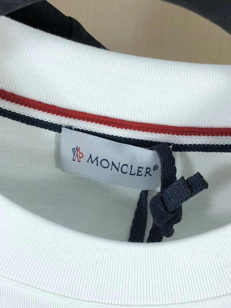 Moncler T-Shirts TravelReady 140072