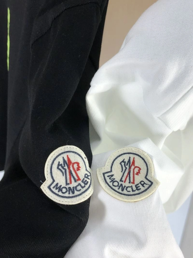 Moncler T-Shirts TravelReady 140072