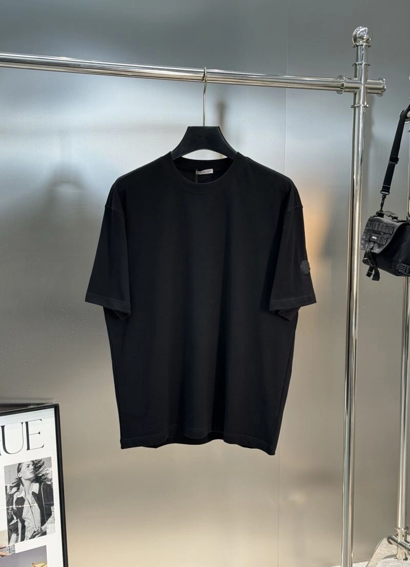 Moncler T-Shirts Stylish 140086