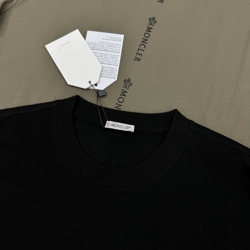 Moncler T-Shirts Stylish 140086